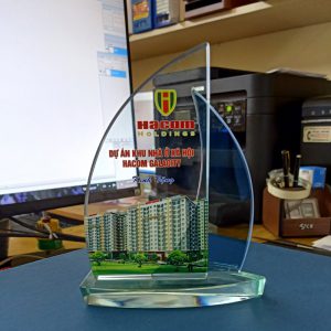 Quà tặng kỷ niệm chương